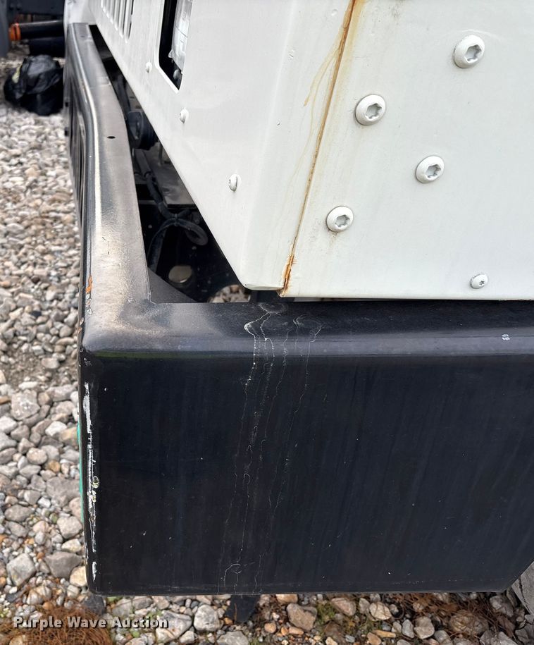 image for item YA1703 2006 Kalmar CYT 30 yard truck