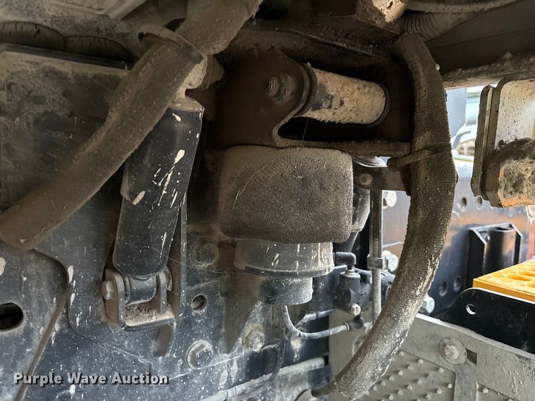 image for item YA1703 2006 Kalmar CYT 30 yard truck