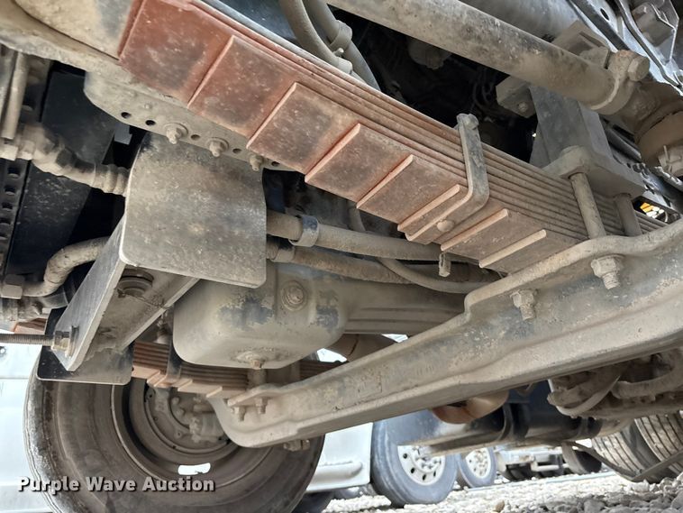 image for item YA1703 2006 Kalmar CYT 30 yard truck