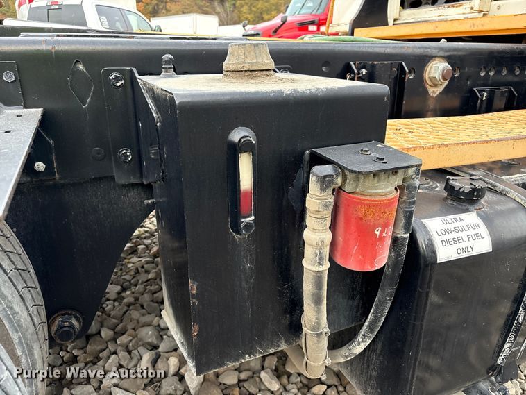 image for item YA1703 2006 Kalmar CYT 30 yard truck