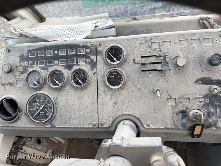 image for item YA1703 2006 Kalmar CYT 30 yard truck