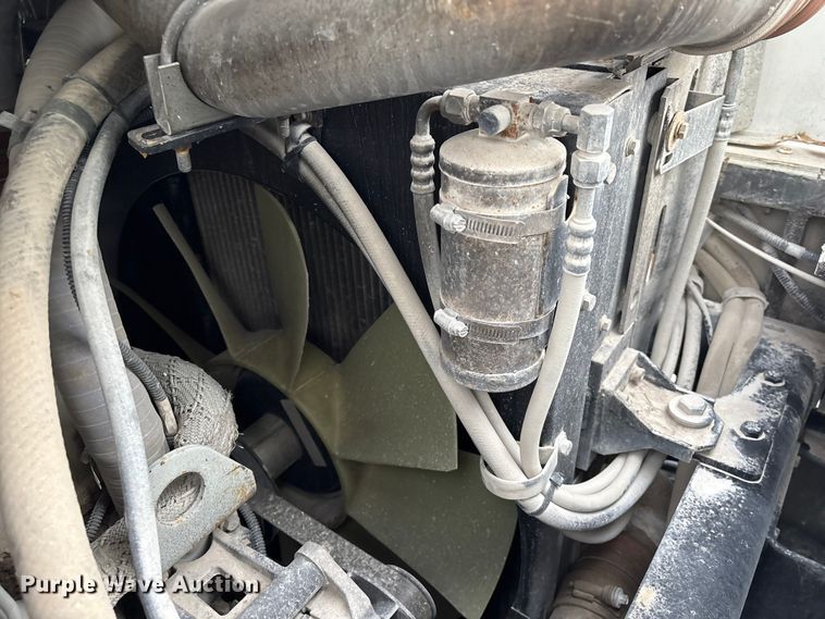 image for item YA1703 2006 Kalmar CYT 30 yard truck