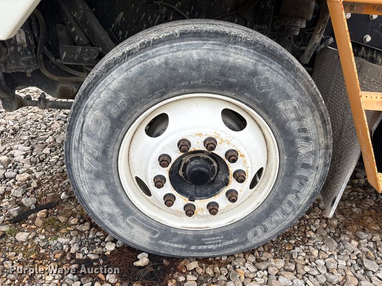 image for item YA1703 2006 Kalmar CYT 30 yard truck