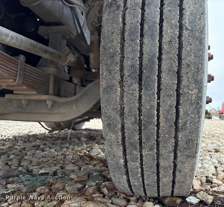 image for item YA1703 2006 Kalmar CYT 30 yard truck