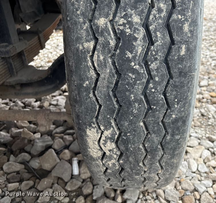 image for item YA1703 2006 Kalmar CYT 30 yard truck