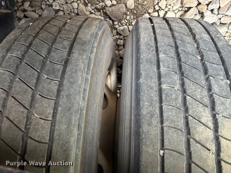 image for item YA1703 2006 Kalmar CYT 30 yard truck