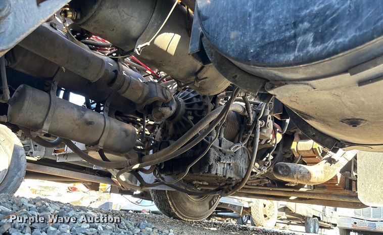 image for item YA1705 2005 Kalmar CYT 30 yard truck