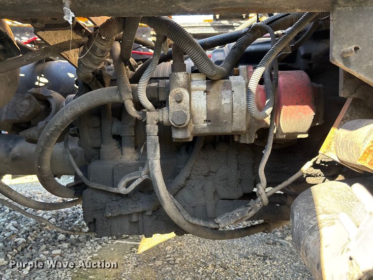 image for item YA1705 2005 Kalmar CYT 30 yard truck