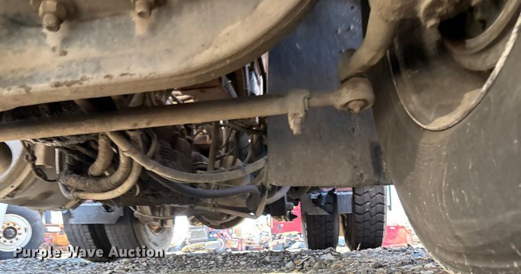 image for item YA1705 2005 Kalmar CYT 30 yard truck