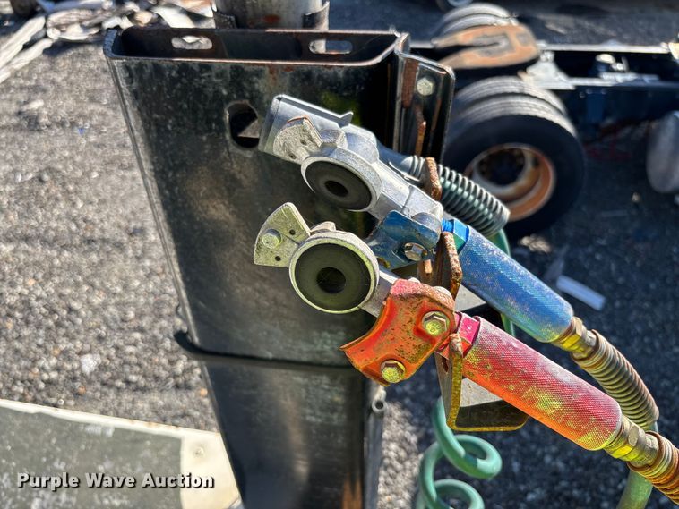 image for item YA1705 2005 Kalmar CYT 30 yard truck