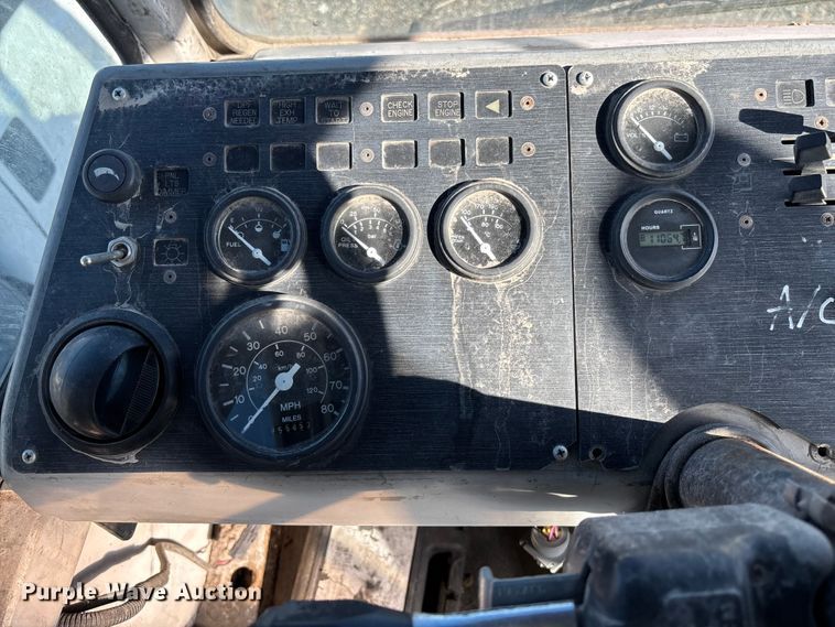 image for item YA1705 2005 Kalmar CYT 30 yard truck