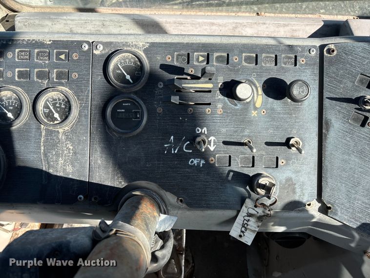 image for item YA1705 2005 Kalmar CYT 30 yard truck