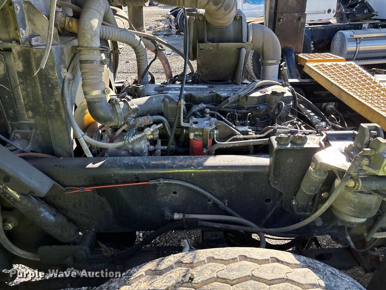 image for item YA1705 2005 Kalmar CYT 30 yard truck