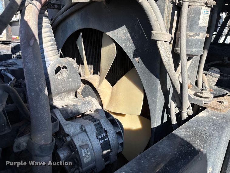 image for item YA1705 2005 Kalmar CYT 30 yard truck