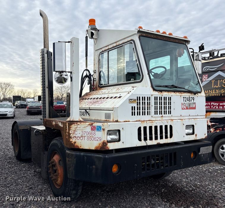 image for item YA1706 2010 Kalmar Ottawa  yard truck