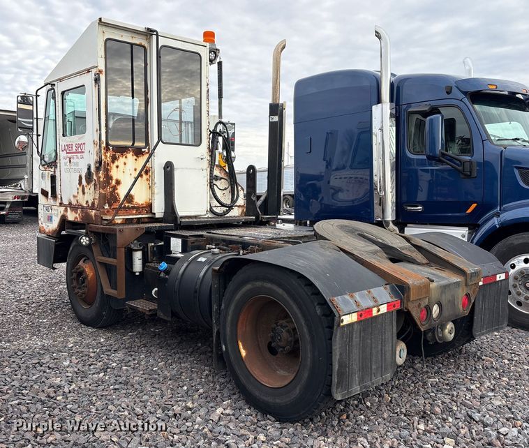 image for item YA1706 2010 Kalmar Ottawa  yard truck