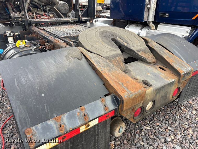 image for item YA1706 2010 Kalmar Ottawa  yard truck