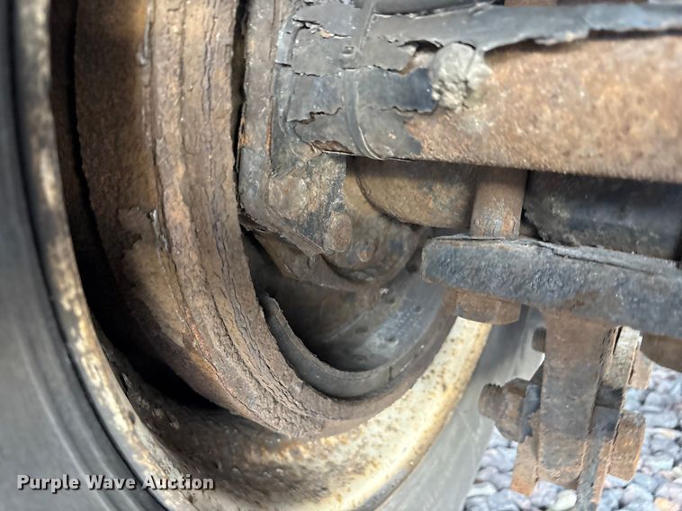 image for item YA1706 2010 Kalmar Ottawa  yard truck