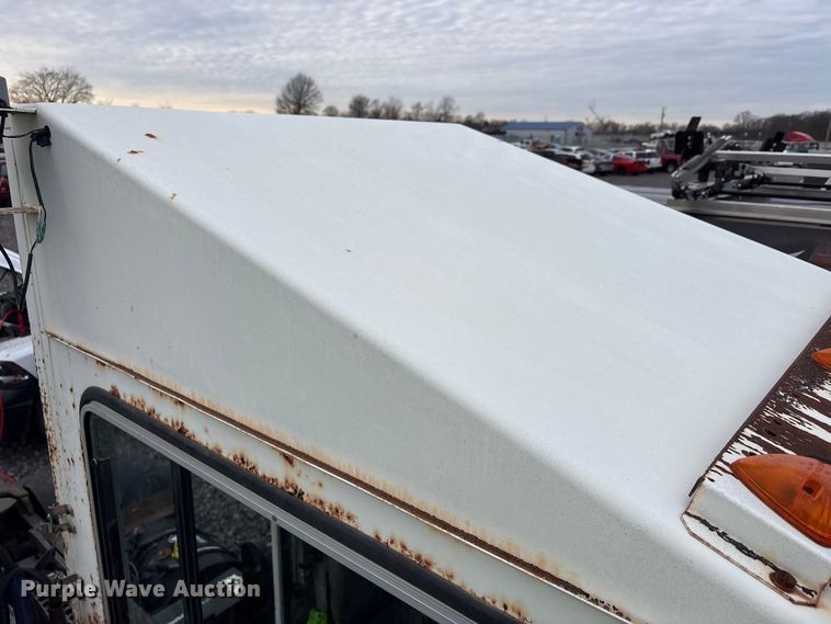 image for item YA1706 2010 Kalmar Ottawa  yard truck