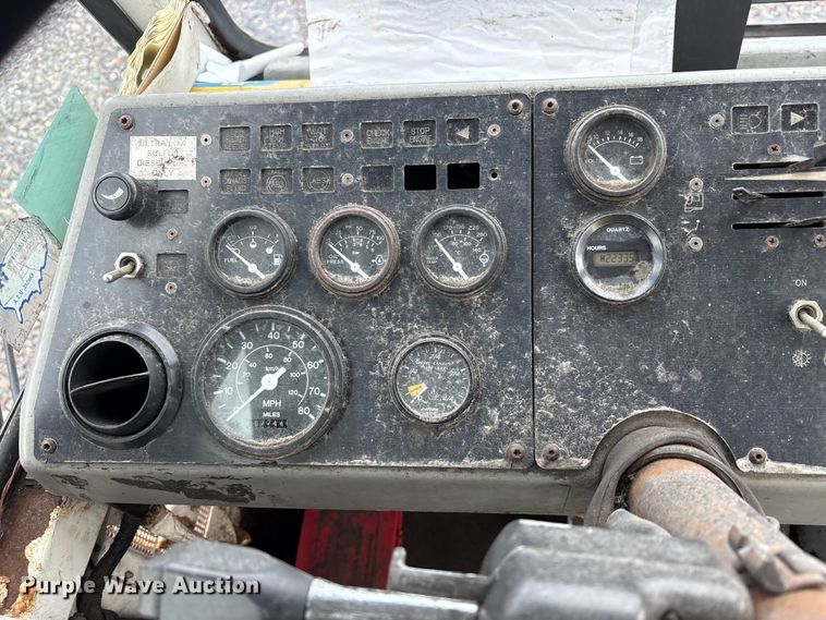 image for item YA1706 2010 Kalmar Ottawa  yard truck