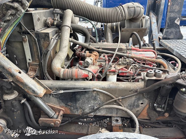 image for item YA1706 2010 Kalmar Ottawa  yard truck