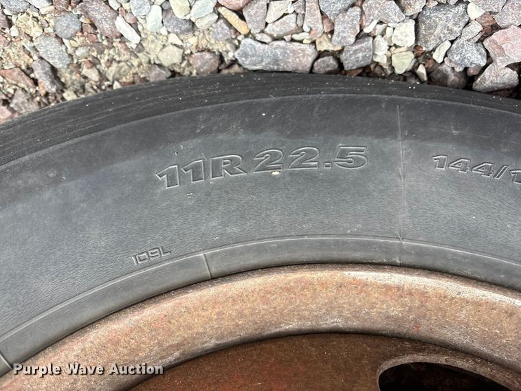 image for item YA1706 2010 Kalmar Ottawa  yard truck