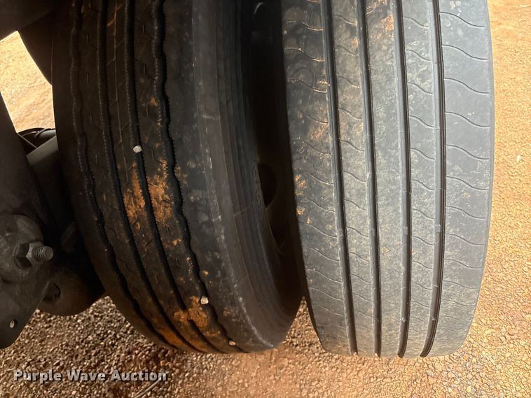 image for item YA1746 2023 Vanguard VXP dry van trailer