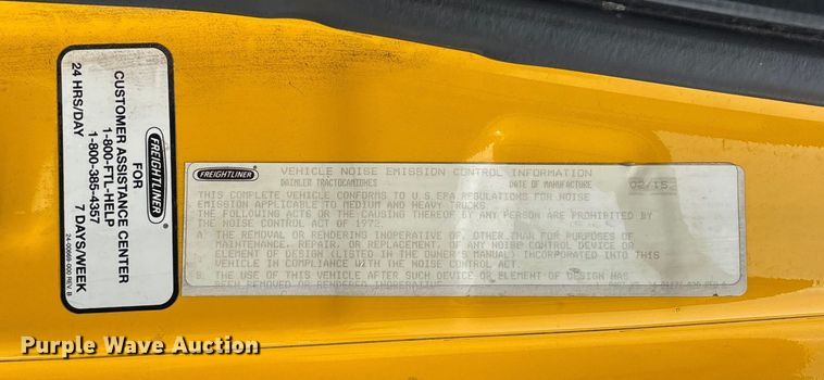 image for item YA1749 2016 Freightliner Cascadia 125 semi truck