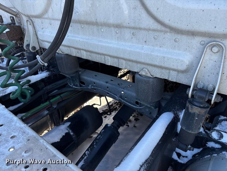 image for item YA1780 2019 Freightliner Cascadia 125 semi truck