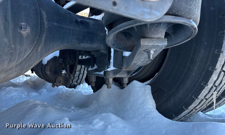 image for item YA1780 2019 Freightliner Cascadia 125 semi truck