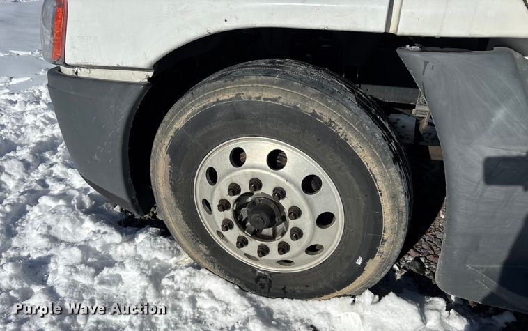 image for item YA1780 2019 Freightliner Cascadia 125 semi truck