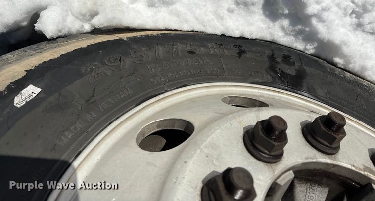 image for item YA1780 2019 Freightliner Cascadia 125 semi truck