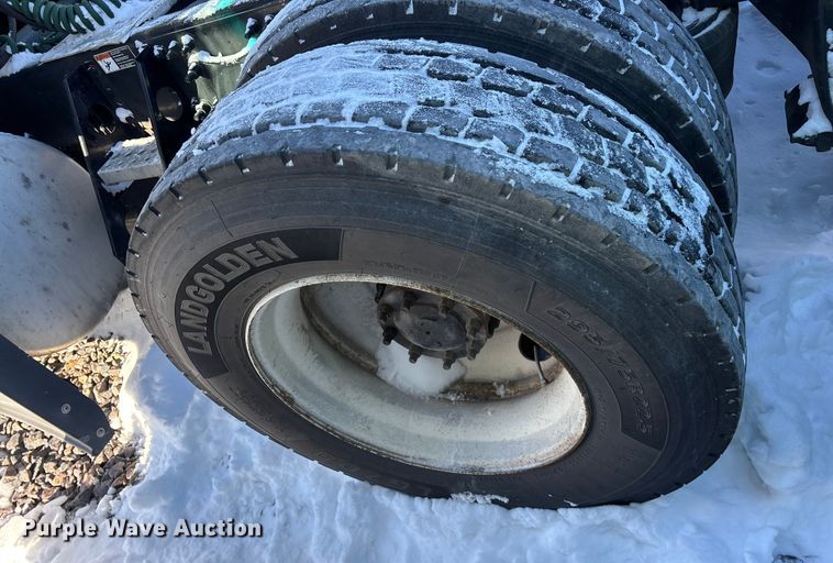 image for item YA1780 2019 Freightliner Cascadia 125 semi truck