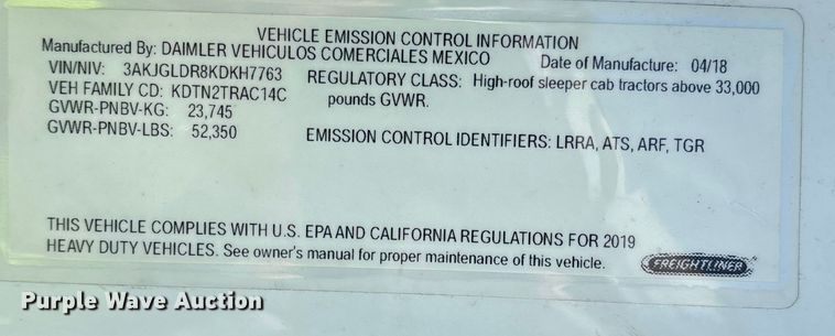 image for item YA1780 2019 Freightliner Cascadia 125 semi truck