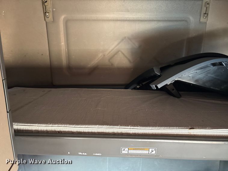 image for item YA1782 2017 Freightliner Cascadia semi truck