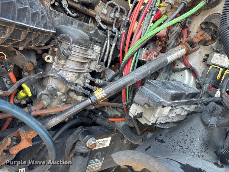 image for item YA1782 2017 Freightliner Cascadia semi truck