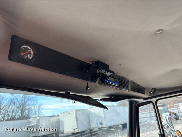 image for item YA1799 2003 Freightliner FL80 delivery truck