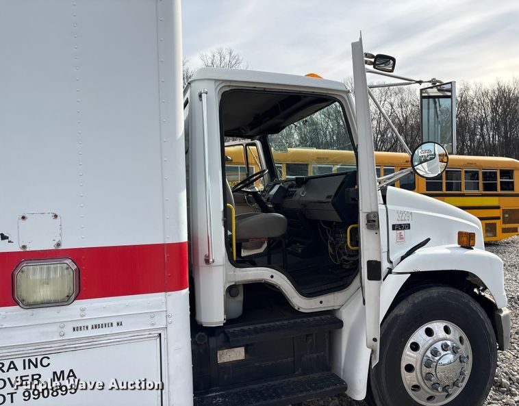 image for item YA1799 2003 Freightliner FL80 delivery truck