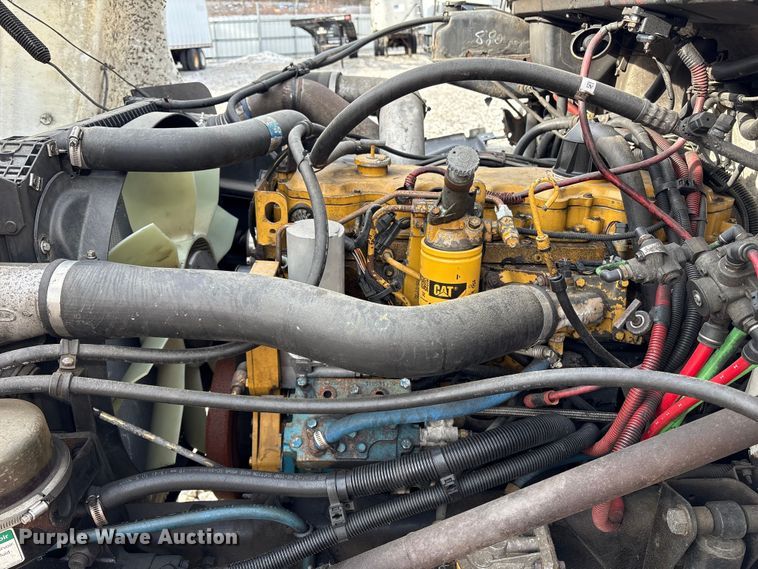 image for item YA1799 2003 Freightliner FL80 delivery truck