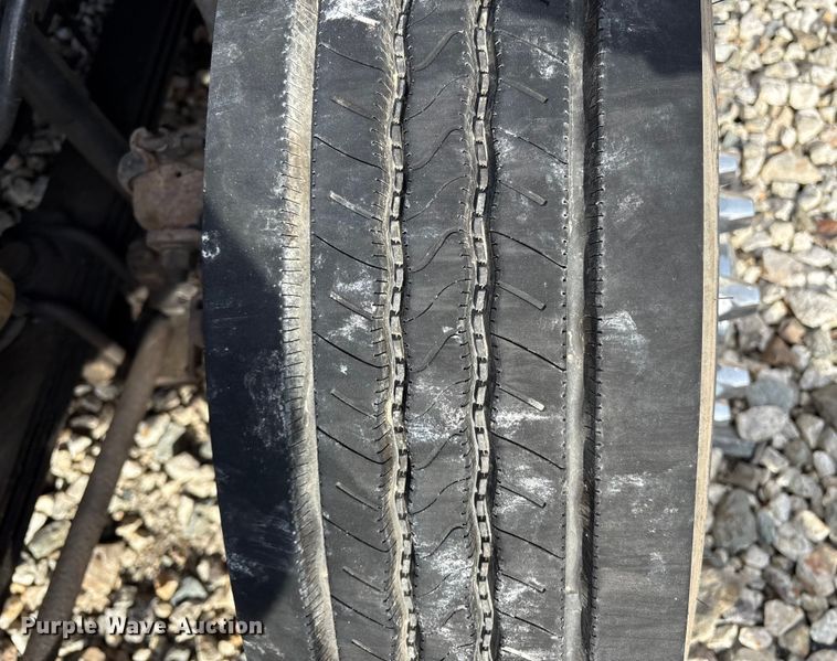 image for item YA1799 2003 Freightliner FL80 delivery truck