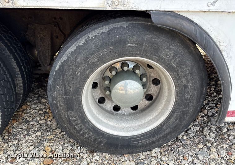 image for item YA1799 2003 Freightliner FL80 delivery truck