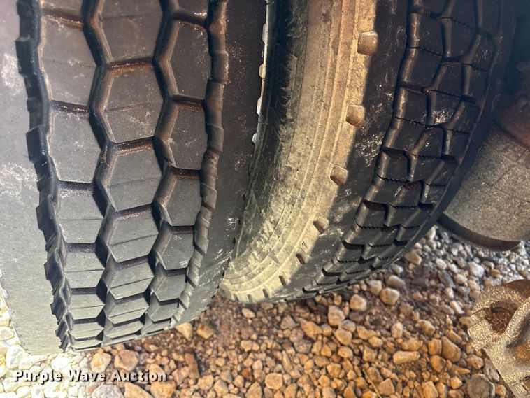 image for item YA1799 2003 Freightliner FL80 delivery truck