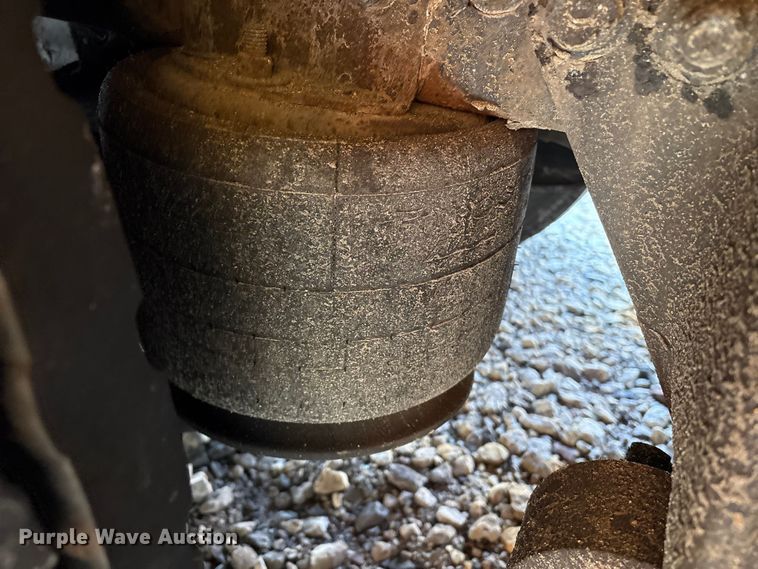 image for item YA1799 2003 Freightliner FL80 delivery truck