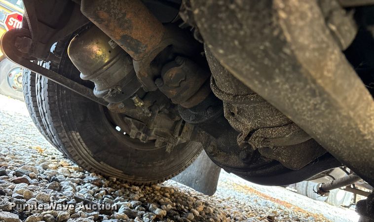 image for item YA1799 2003 Freightliner FL80 delivery truck