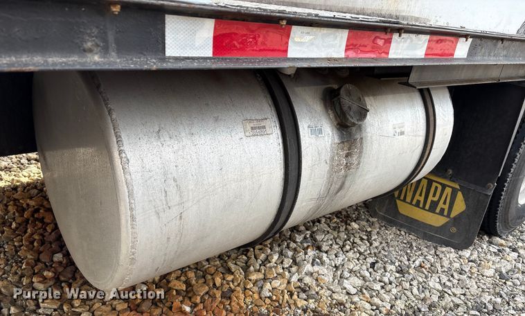 image for item YA1799 2003 Freightliner FL80 delivery truck