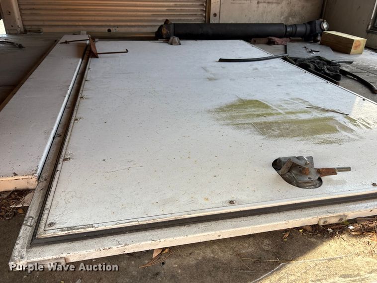 image for item YA1799 2003 Freightliner FL80 delivery truck