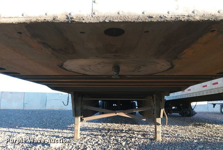 image for item YA1803 2016 Utility VS2DX dry van trailer