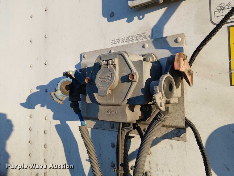 image for item YA1803 2016 Utility VS2DX dry van trailer