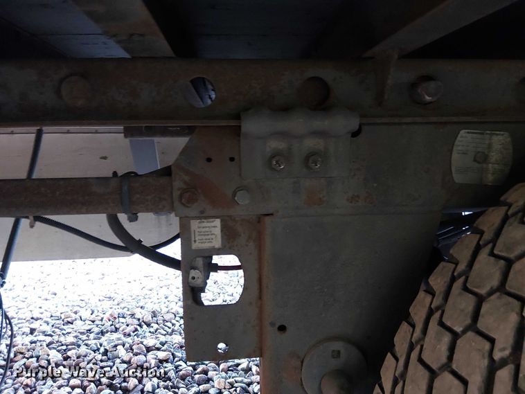 image for item YA1803 2016 Utility VS2DX dry van trailer