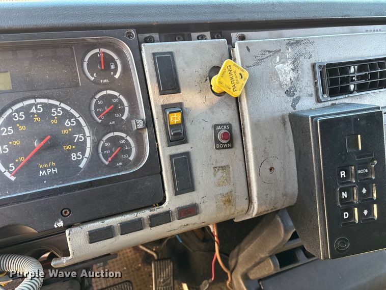 image for item YA1815 2001 Freightliner FL70 mobile medical unit